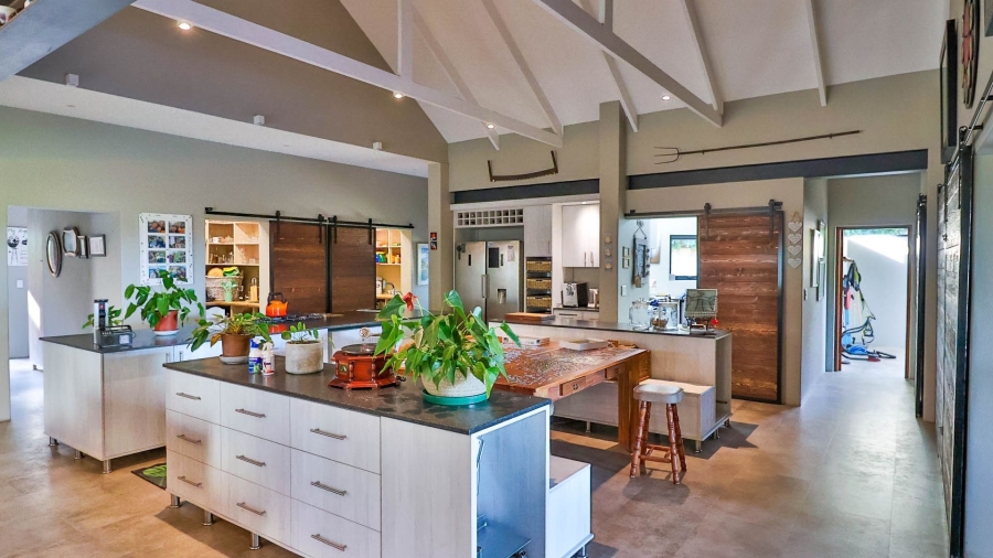9 Bedroom Property for Sale in Onrus Western Cape